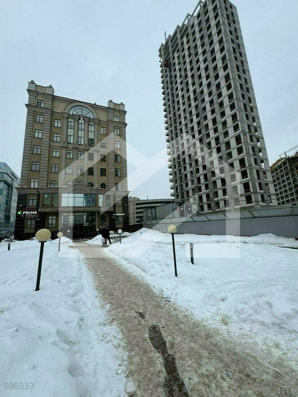 HH6dCrCXepZbwHb1Fxy4.jpeg