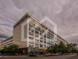 991283257-6.jpg