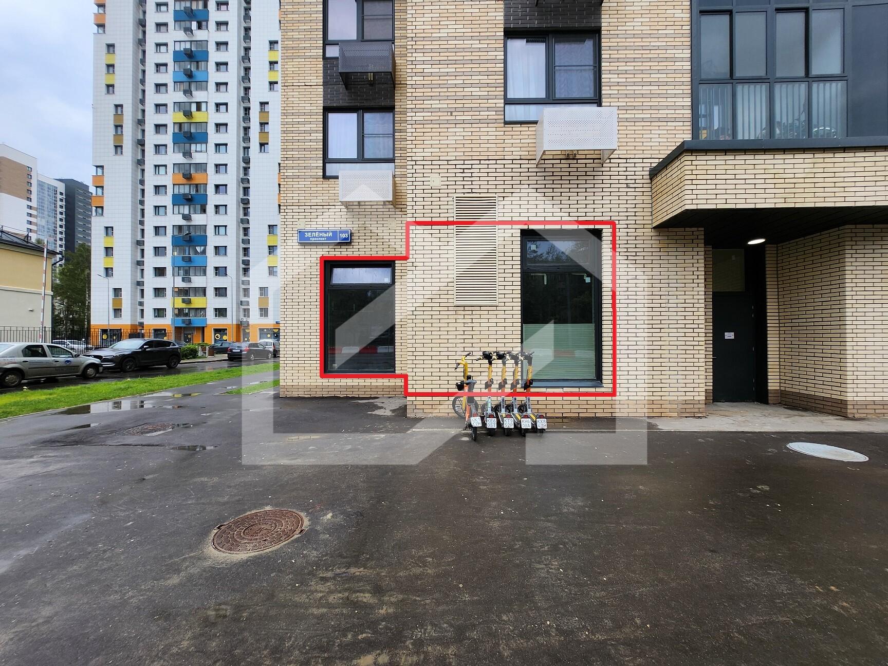 ГП16969316.Нежилое помещение.Фасад здания с выделенными окнами реализуемого объекта.jpg