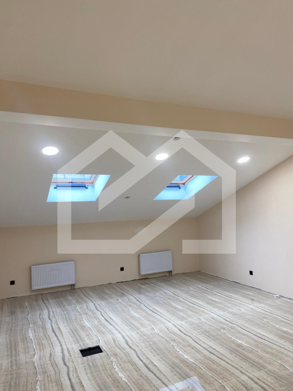 WhatsApp Image 2025-11-18 at 09.37.10.jpeg