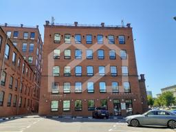 1129673619-6.jpg