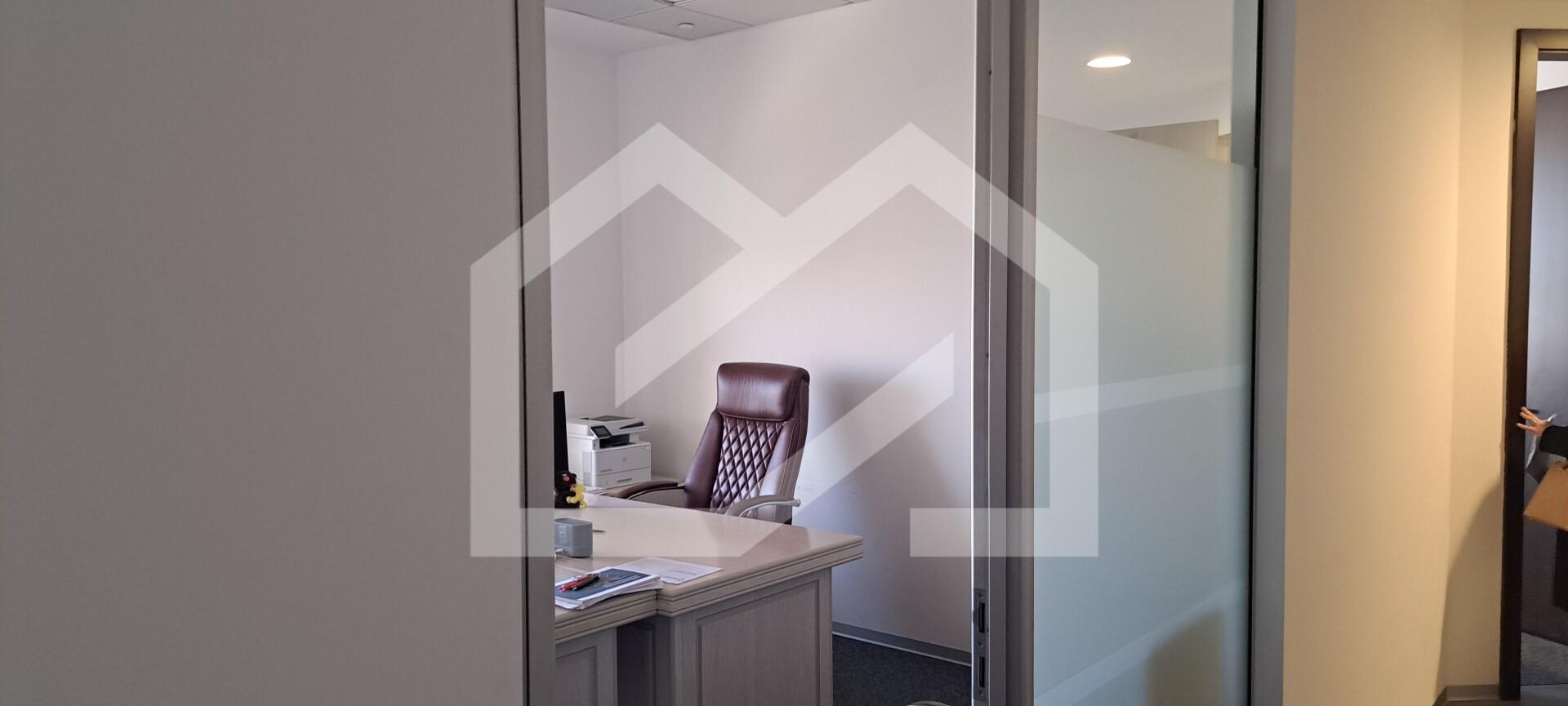 Pav B 26 floor   (4).jpg