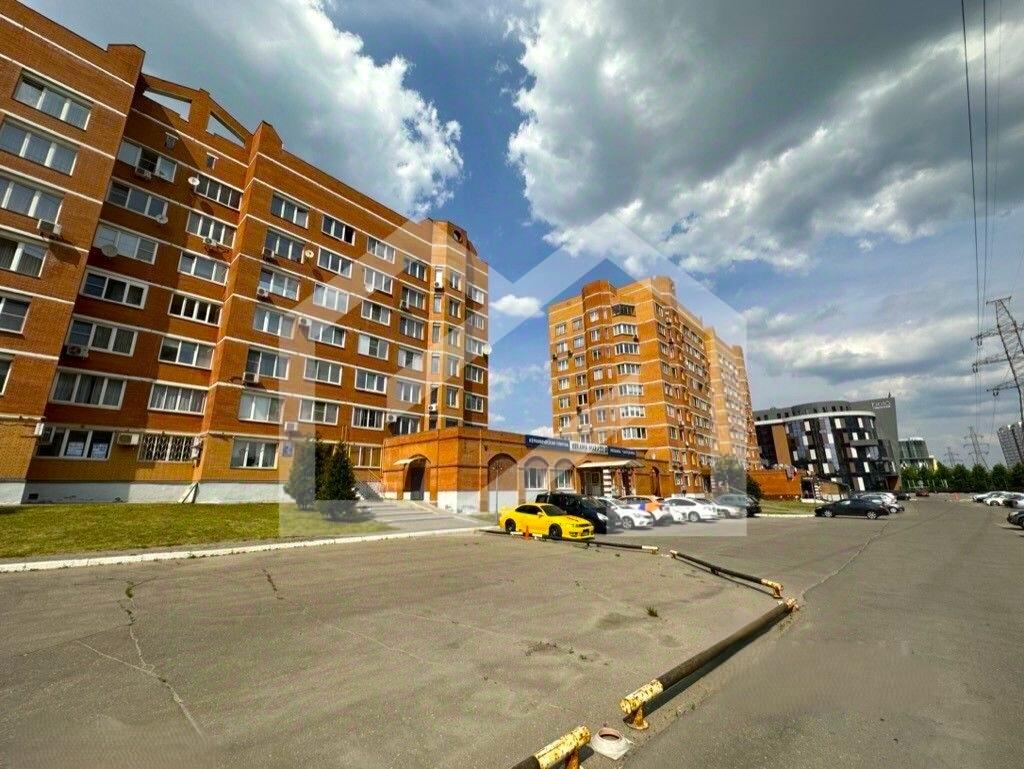 2828589892-1.jpg