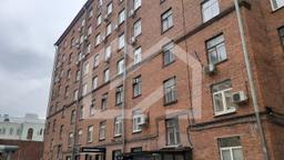 1080175526-6.jpg