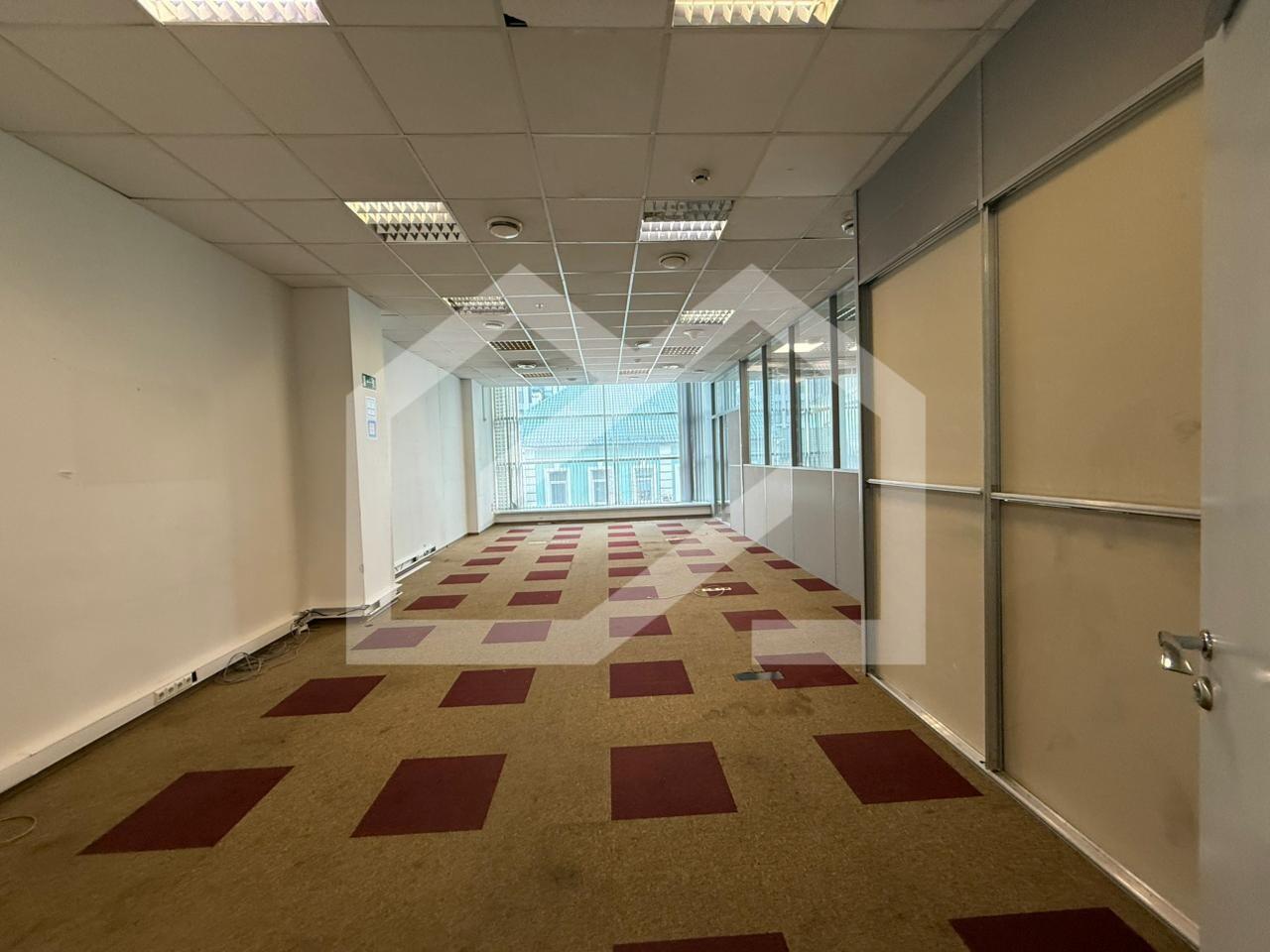 b4102142-7c35-43e3-9e41-311223d667b1.jpg