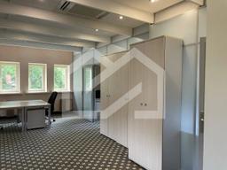42e4ea3b-303b-4b47-9bd2-3671cadb3617.jpg
