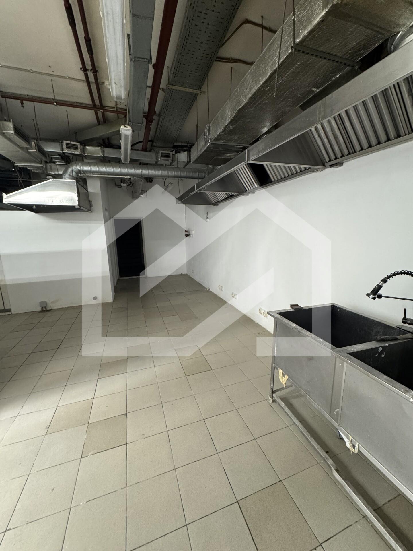 Лот 1. Цокольный этаж. 272,3 м2 (5).jpg