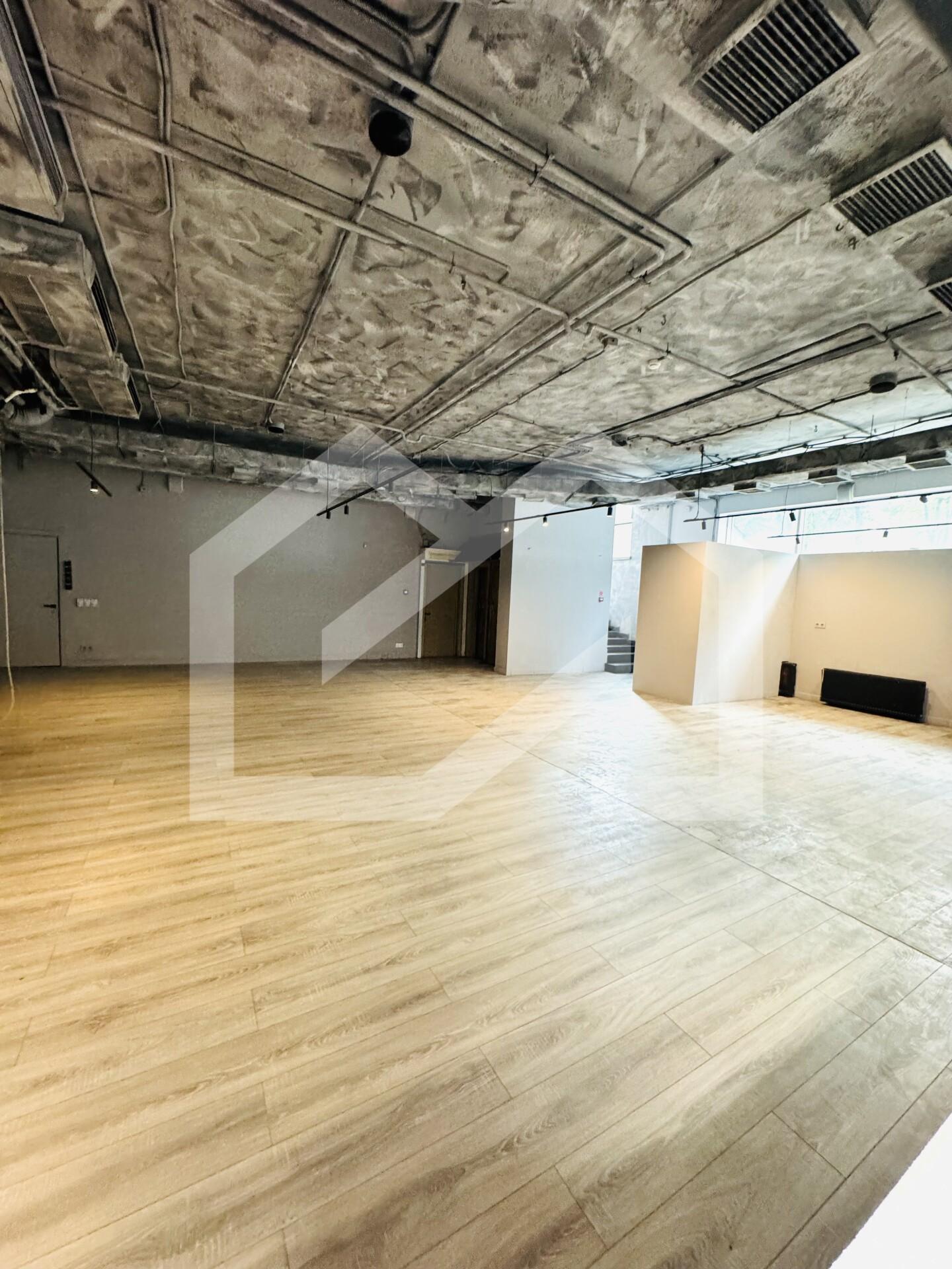 Лот 1. Цокольный этаж. 272,3 м2 (6).jpg